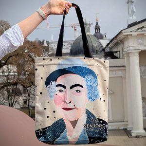 Smėlinė senjorės EUGENIJOS rankinė